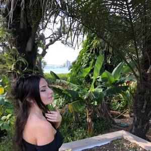 Meet your Posher, Magdalene